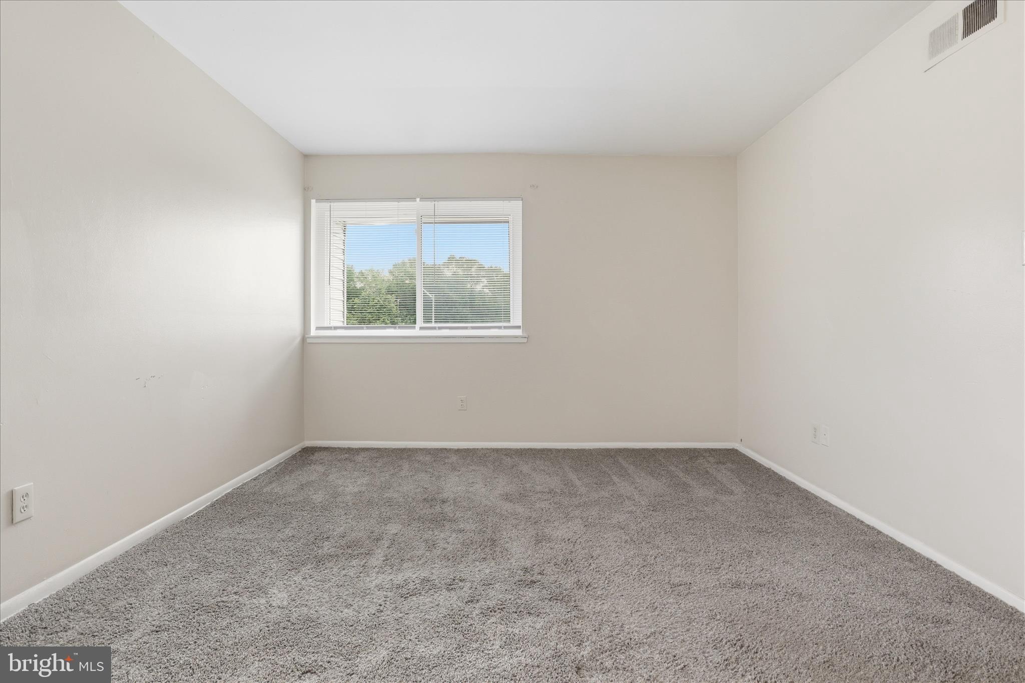 PINES CONDOMINIUM - Residential