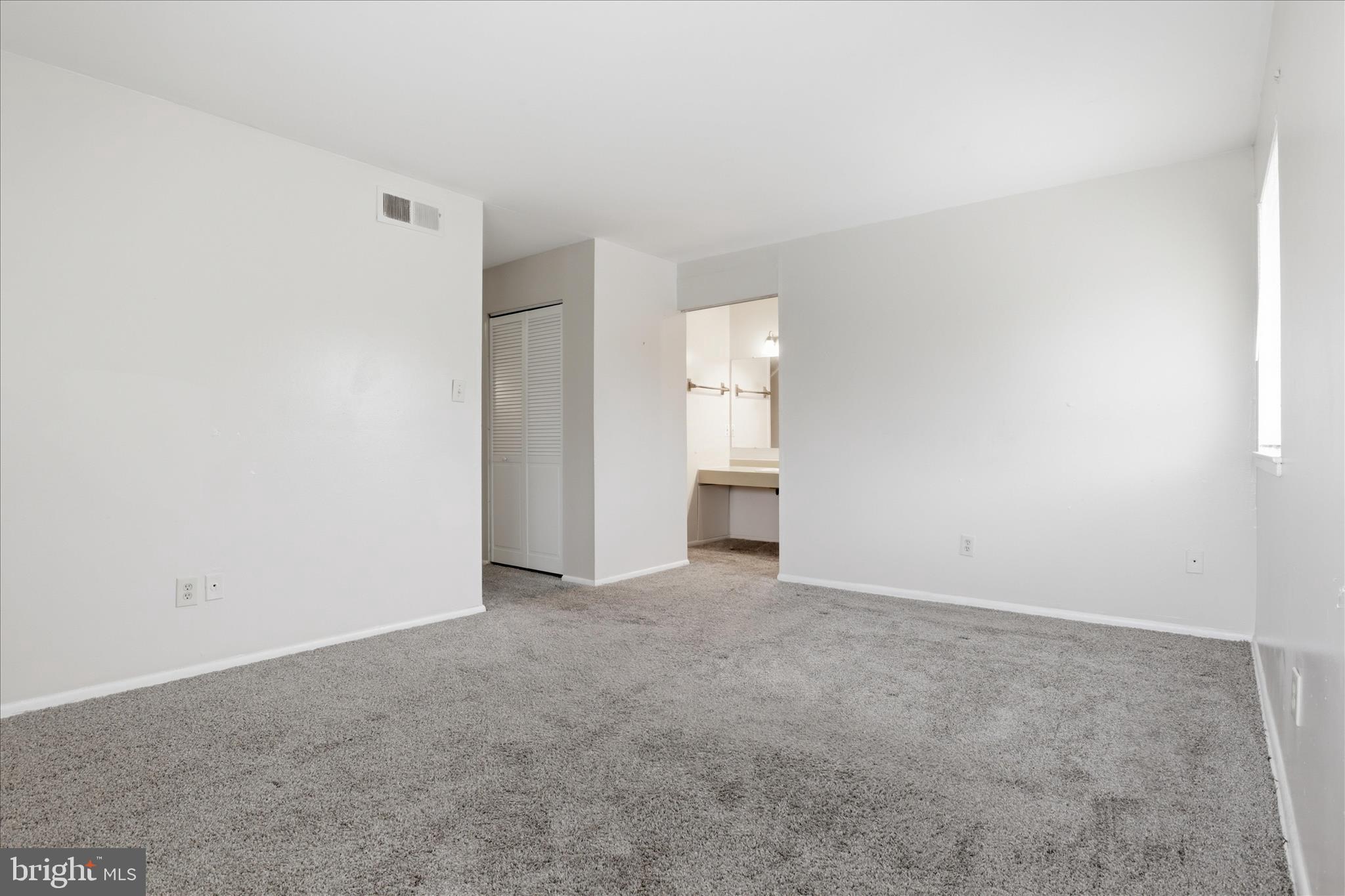 PINES CONDOMINIUM - Residential
