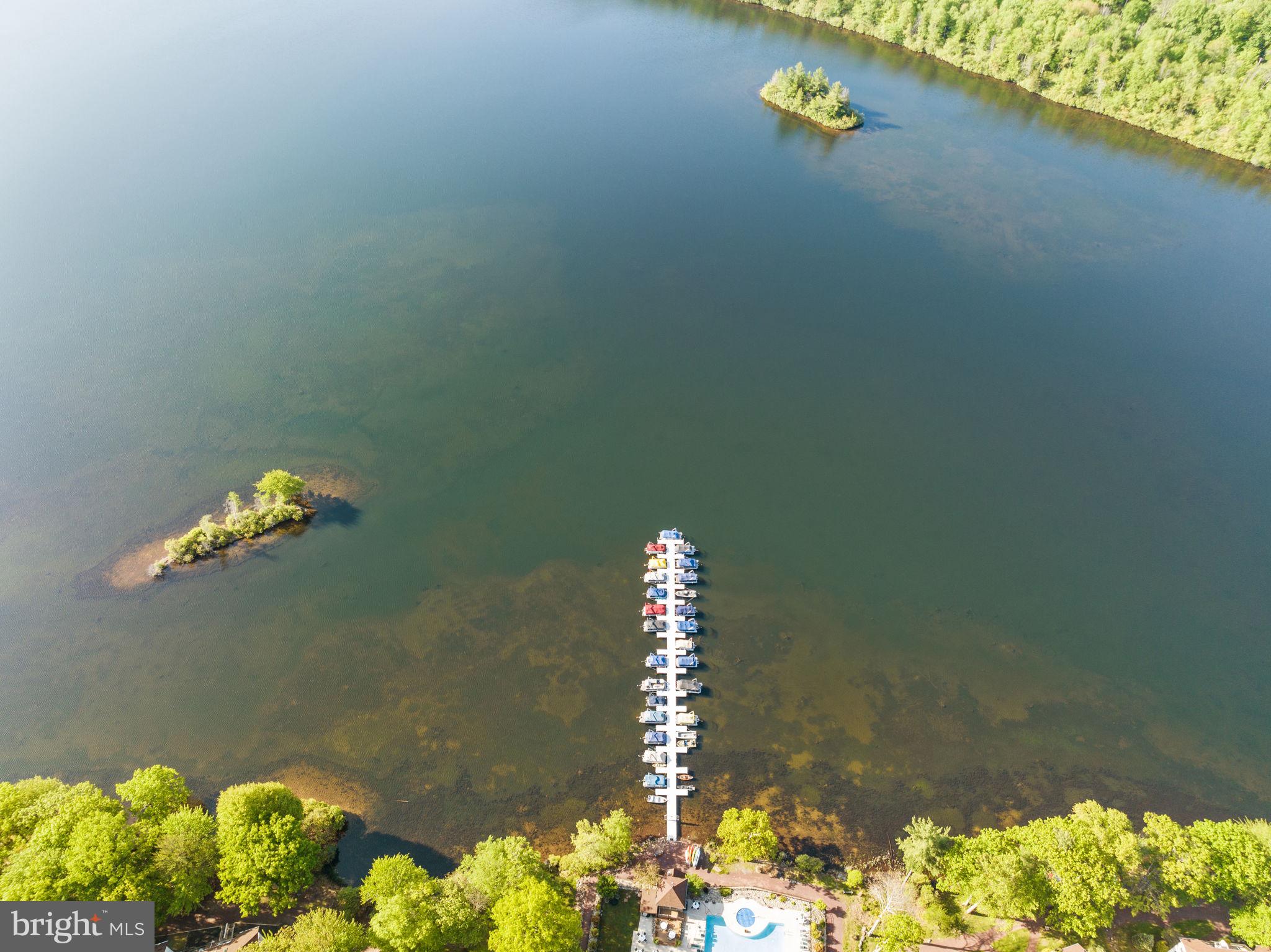 BIG BOULDER LAKE - Residential