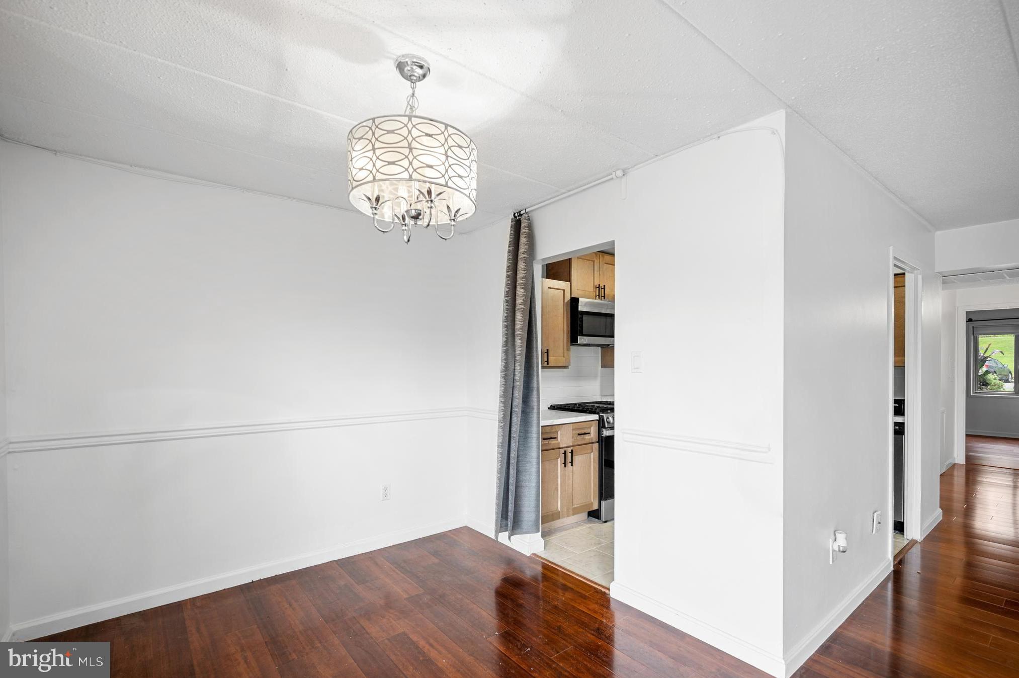 HUNTINGTON CLUB - Residential Lease