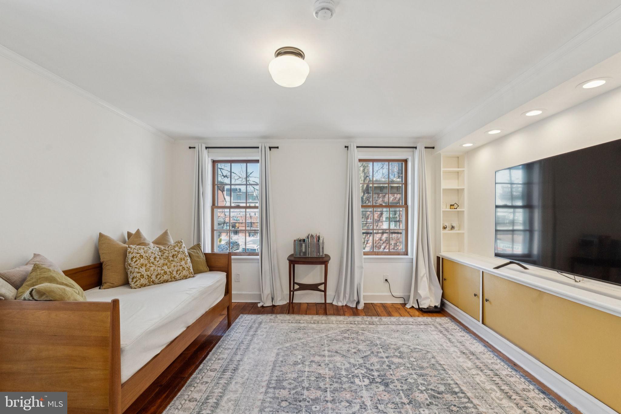 GRADUATE HOSPITAL - Residential