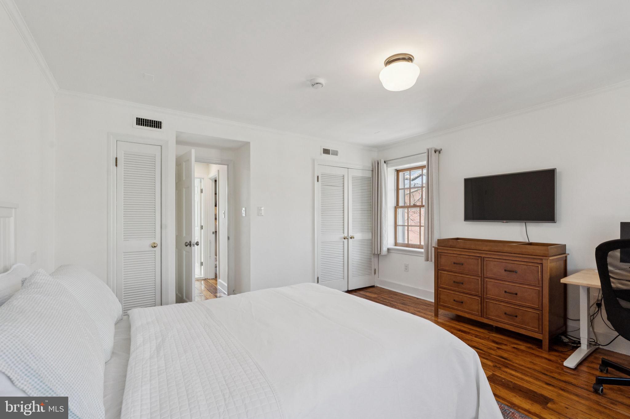 GRADUATE HOSPITAL - Residential