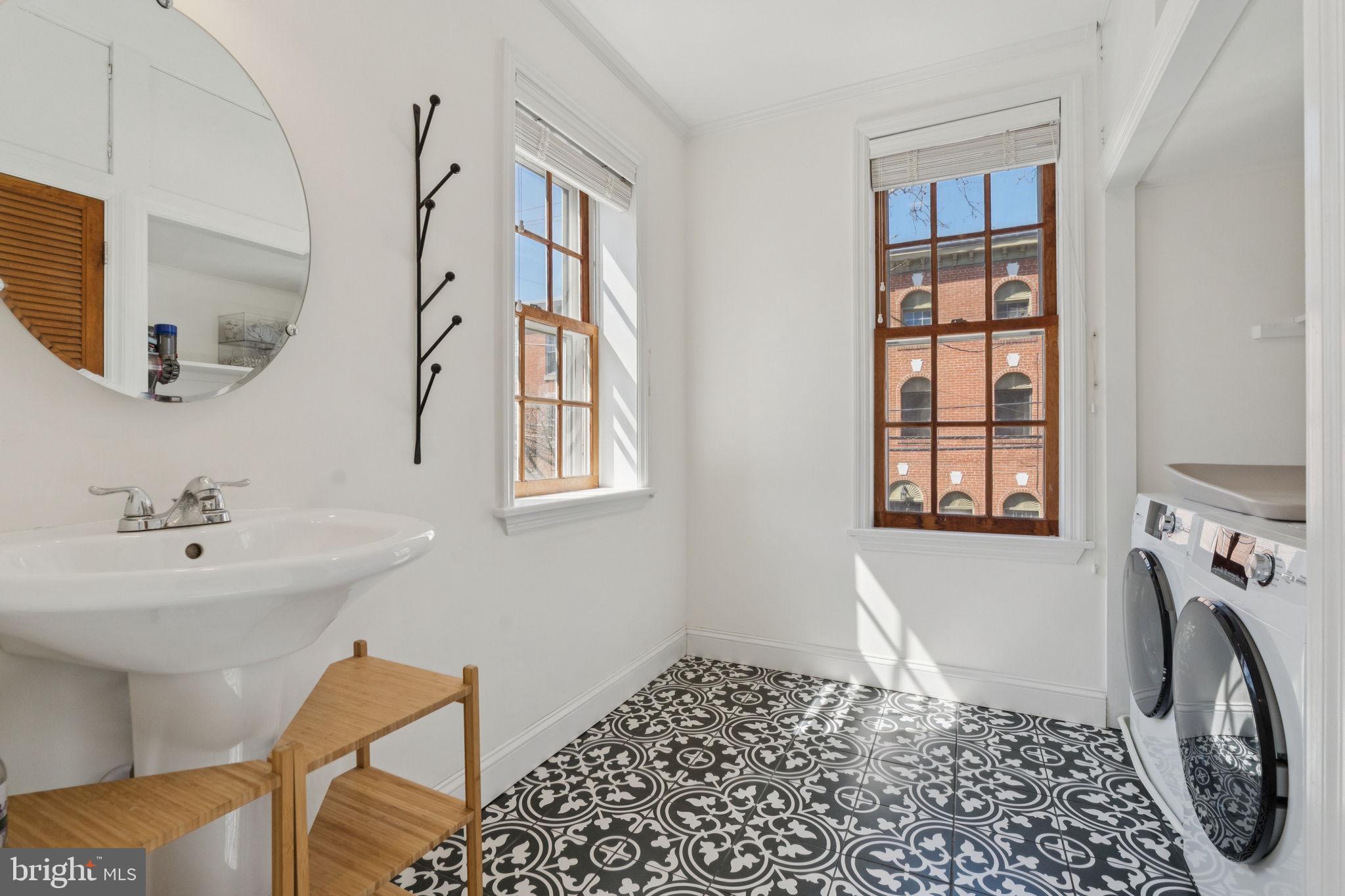 GRADUATE HOSPITAL - Residential