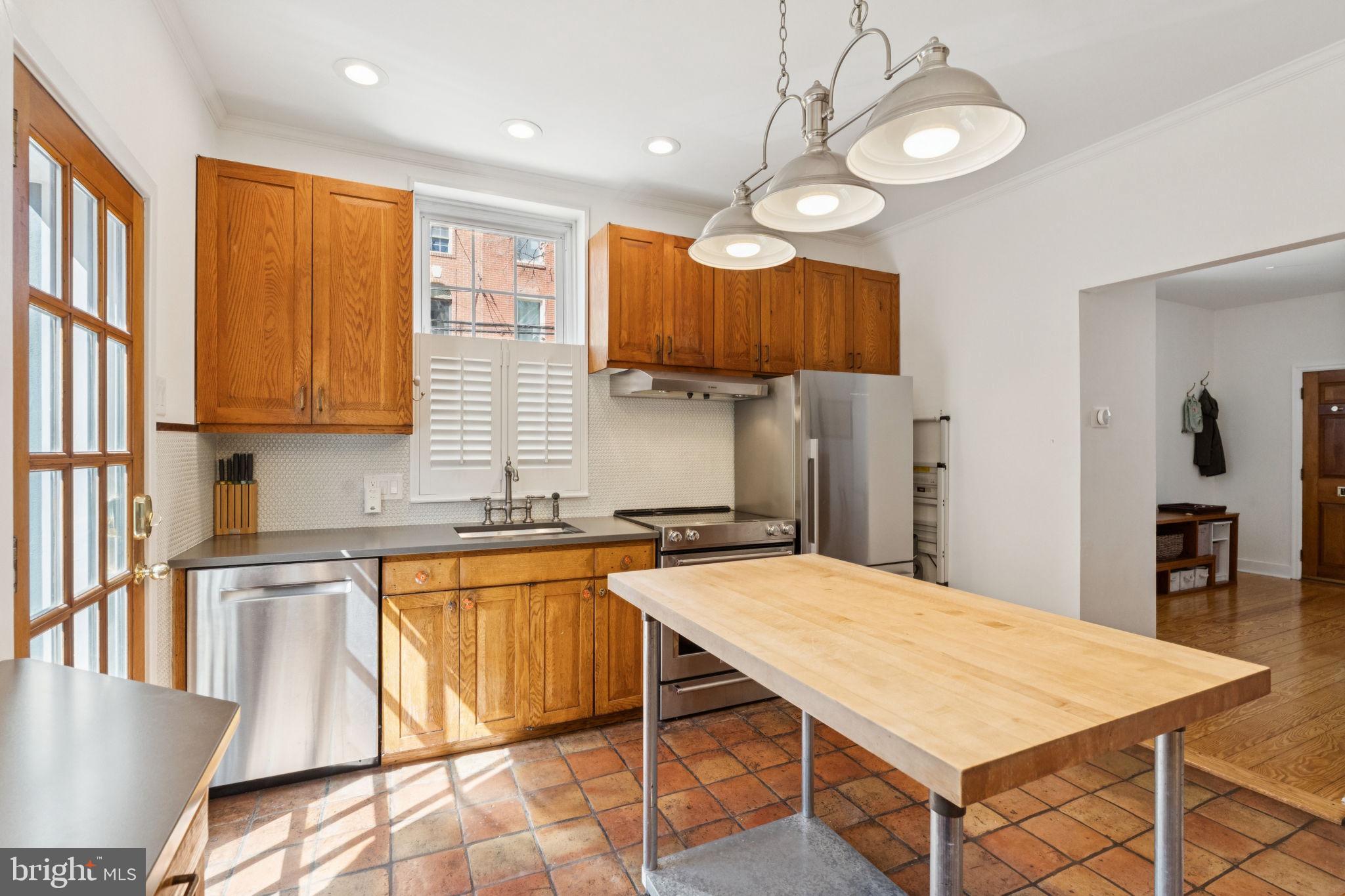 GRADUATE HOSPITAL - Residential