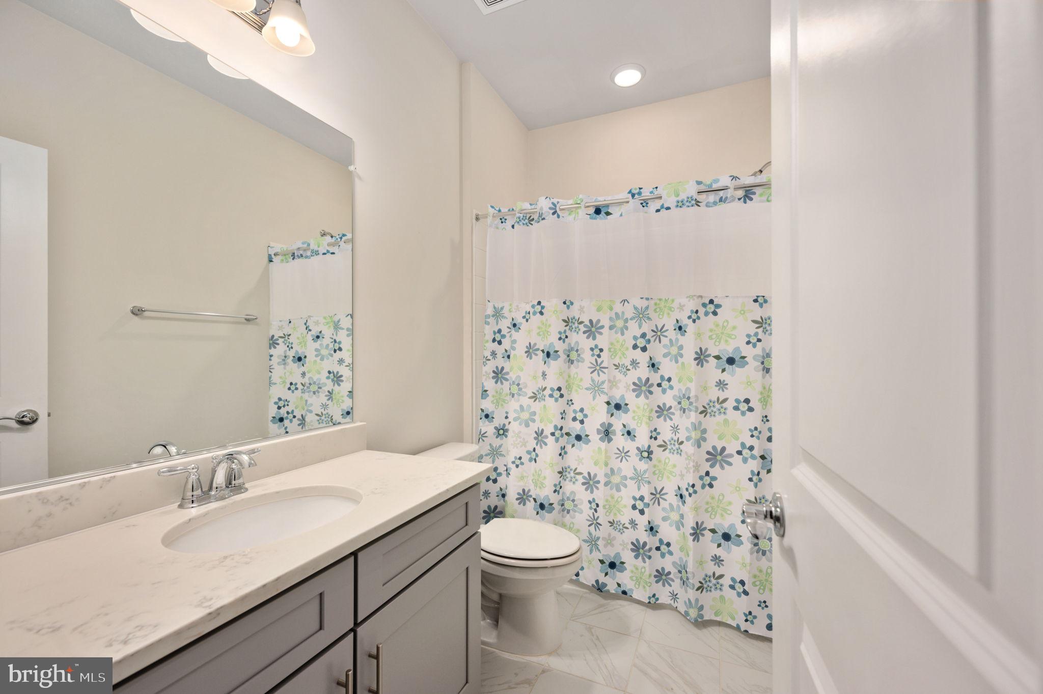 POTOMAC SHORES - Residential