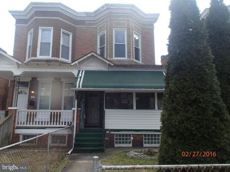 HUD Owned Home, case number 241-765576.  HUD Homes are sold "as is,"  FHA insurable with repair escrow, subject to appraisal. Take advantage of this fantastic opportunity to own this value-priced end unit townhouse! Spacious room sizes. The covered front porch and rear deck are perfect for warm weather enjoyment! Finish the full basement for additional living and storage space.