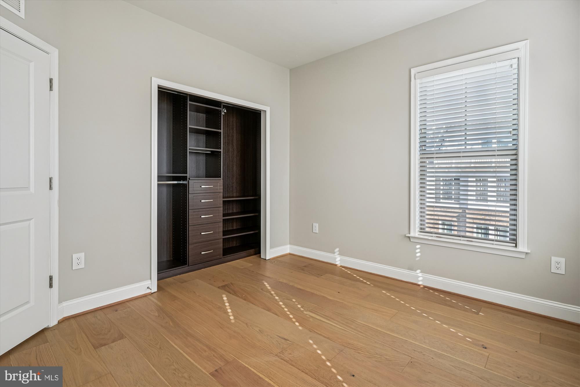 POTOMAC SHORES - Residential