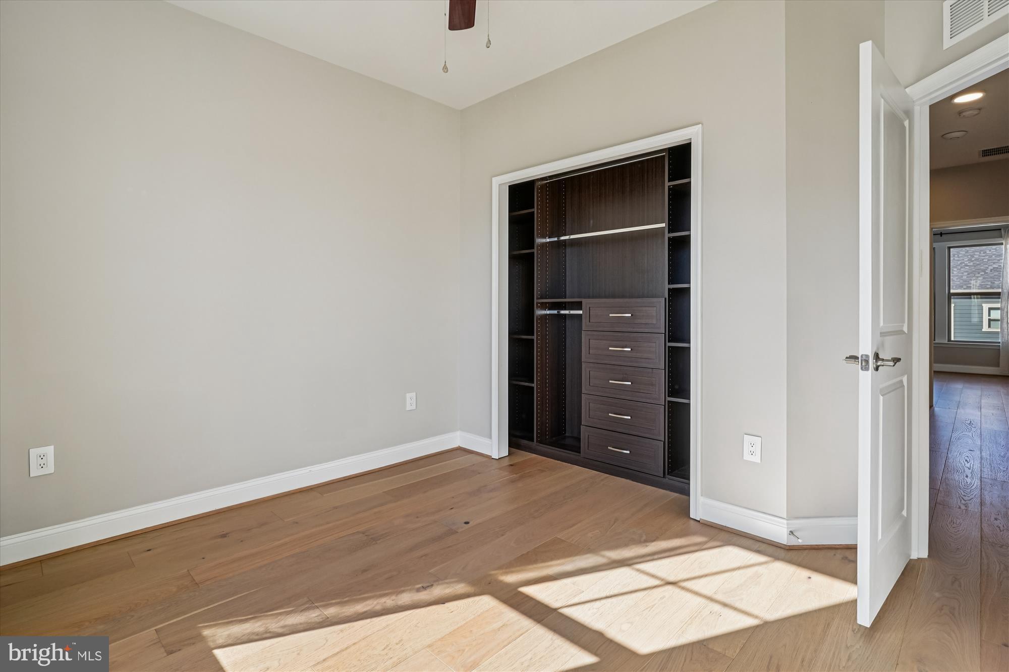 POTOMAC SHORES - Residential