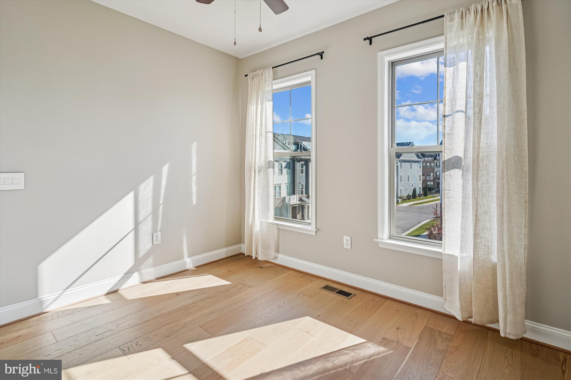 POTOMAC SHORES - Residential