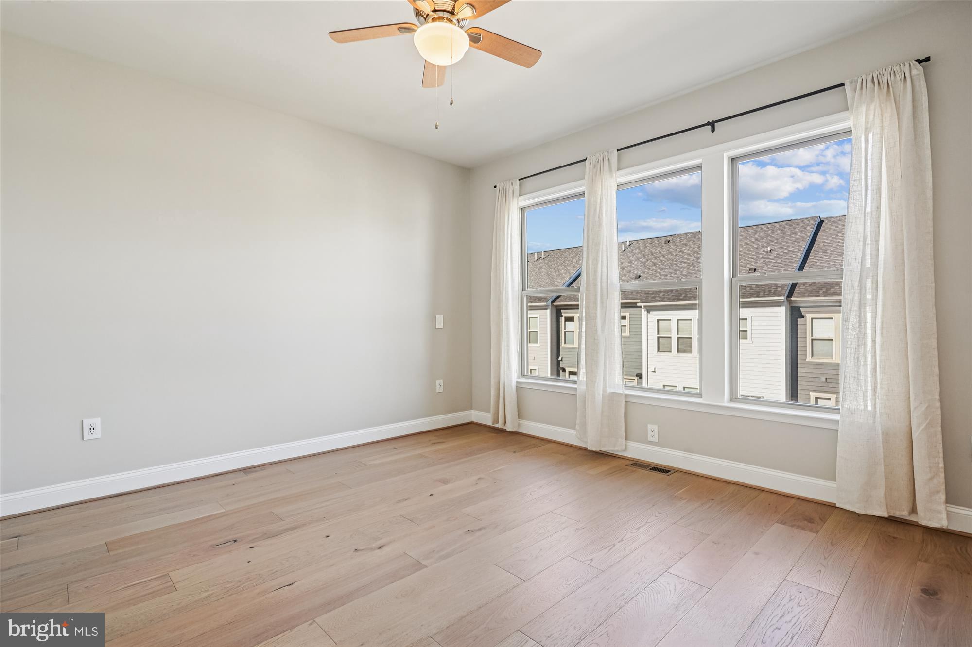 POTOMAC SHORES - Residential