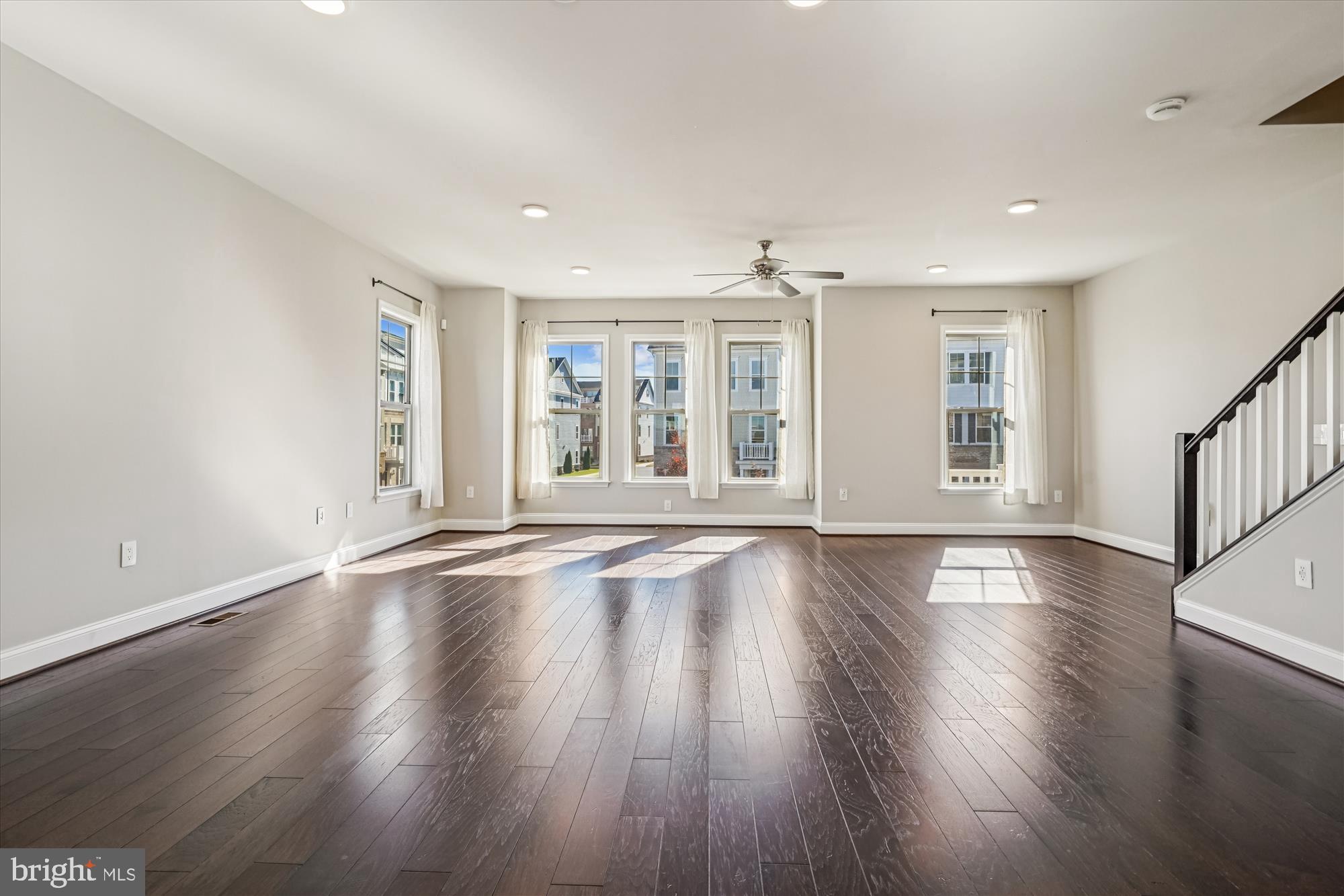 POTOMAC SHORES - Residential