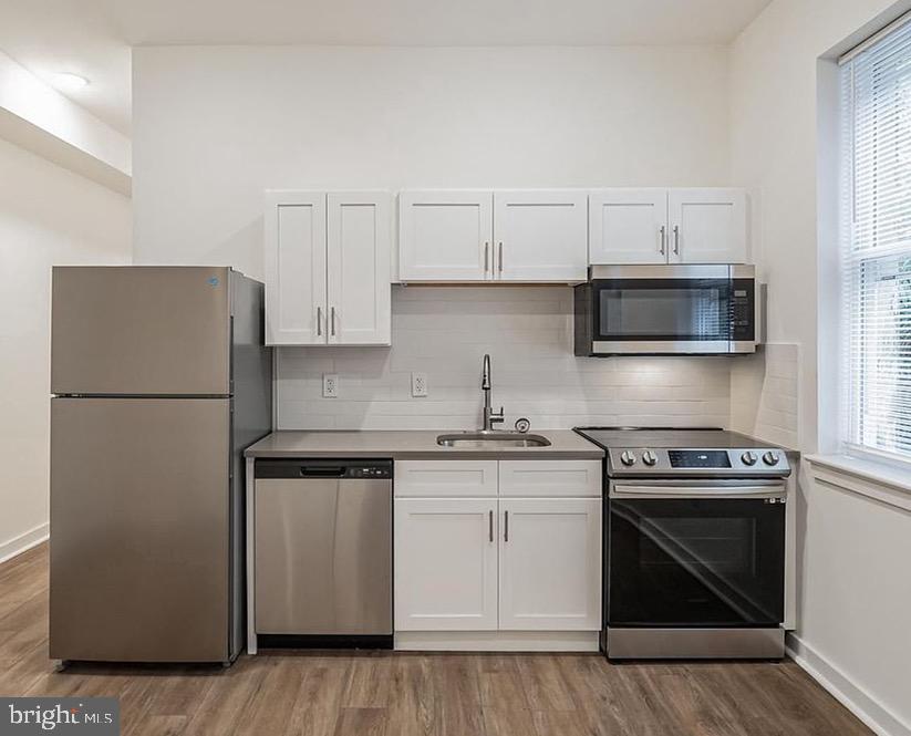 UNIVERSITY CITY - Commercial Sale