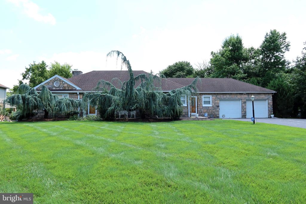 Photo of 1526 Sandy Hill Rd, PLYMOUTH MEETING, PA 19462 (MLS # PAMC2150978)