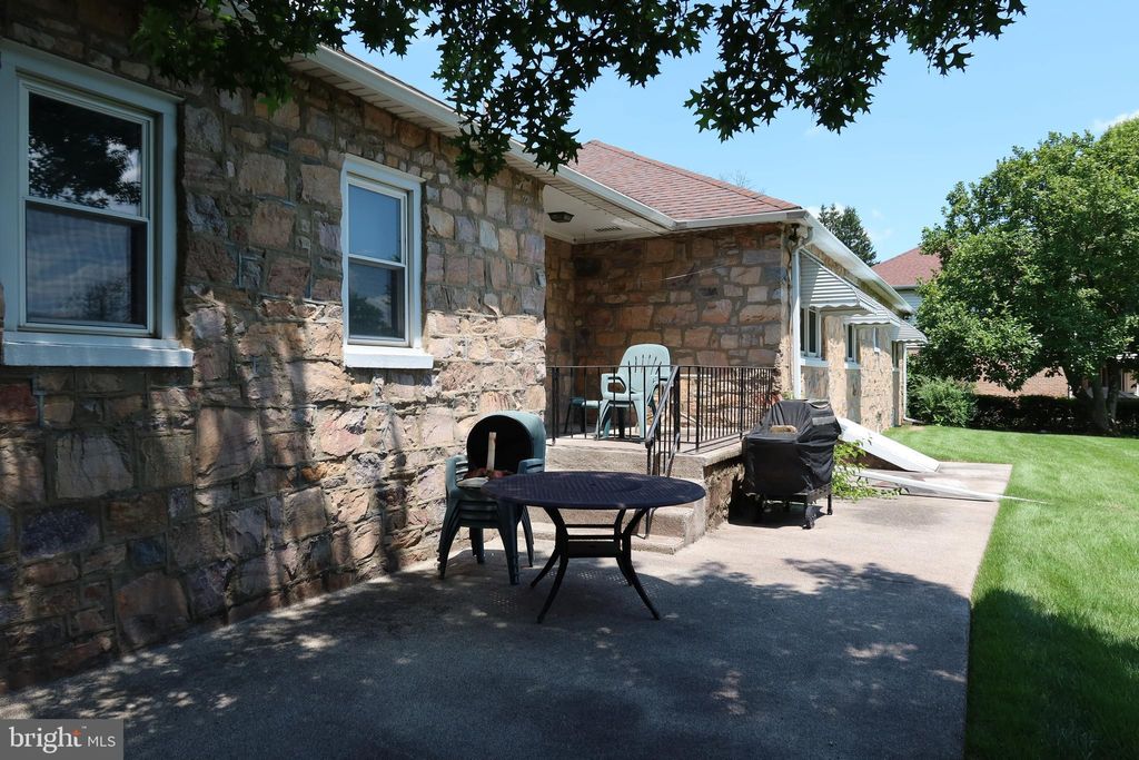 Photo of 1526 Sandy Hill Rd, PLYMOUTH MEETING, PA 19462 (MLS # PAMC2150978)