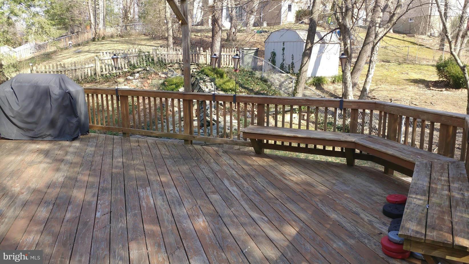 LAKE RIDGE - Residential Lease