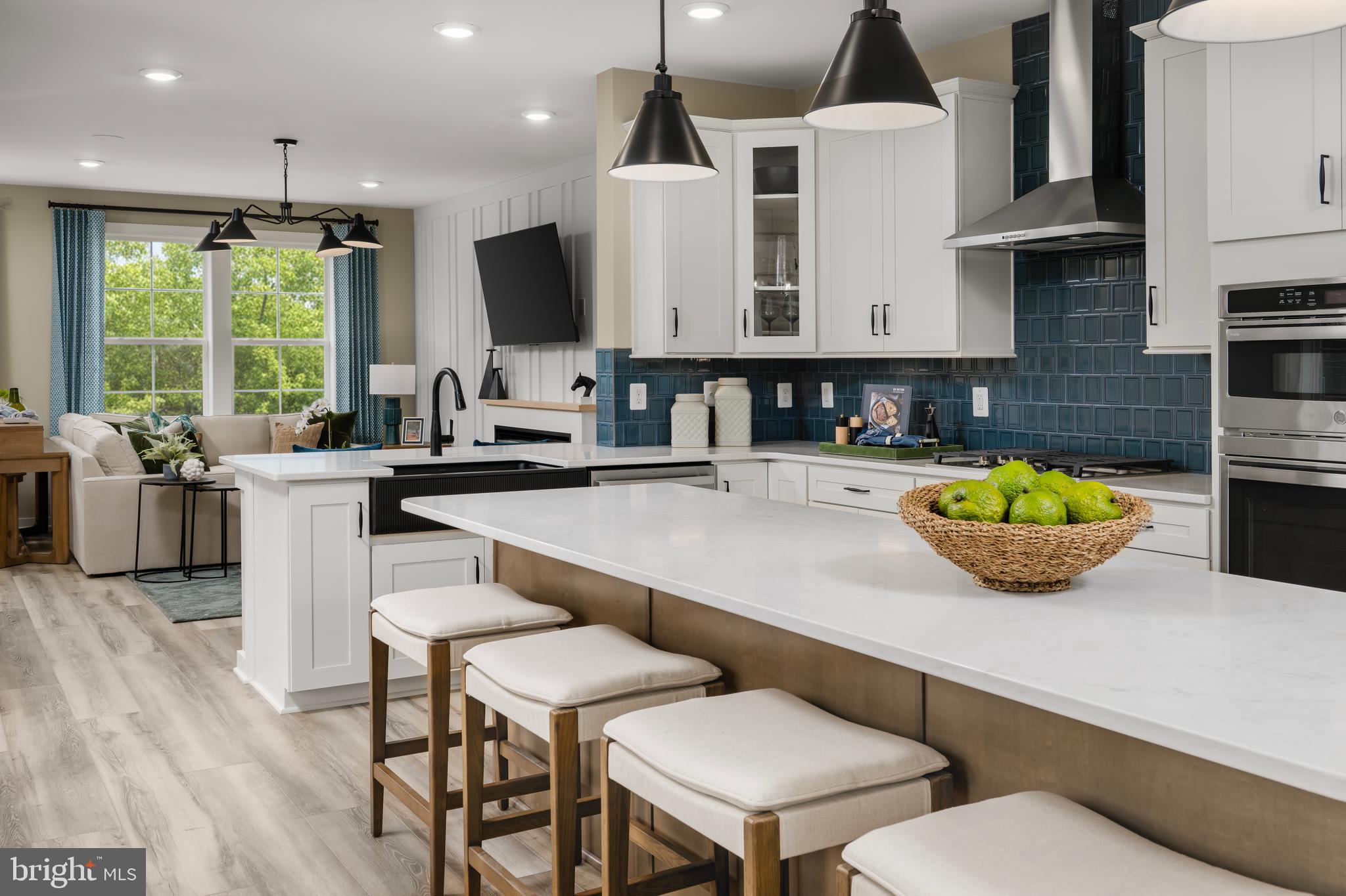 MARY'S LANDING - Residential