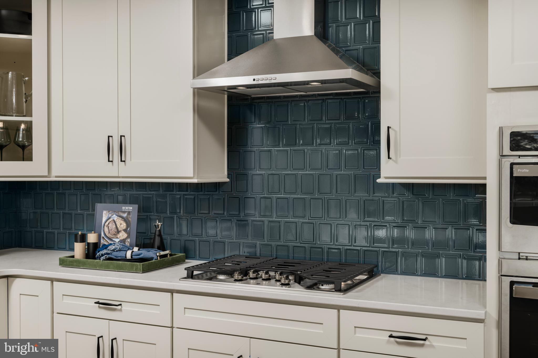 MARY'S LANDING - Residential