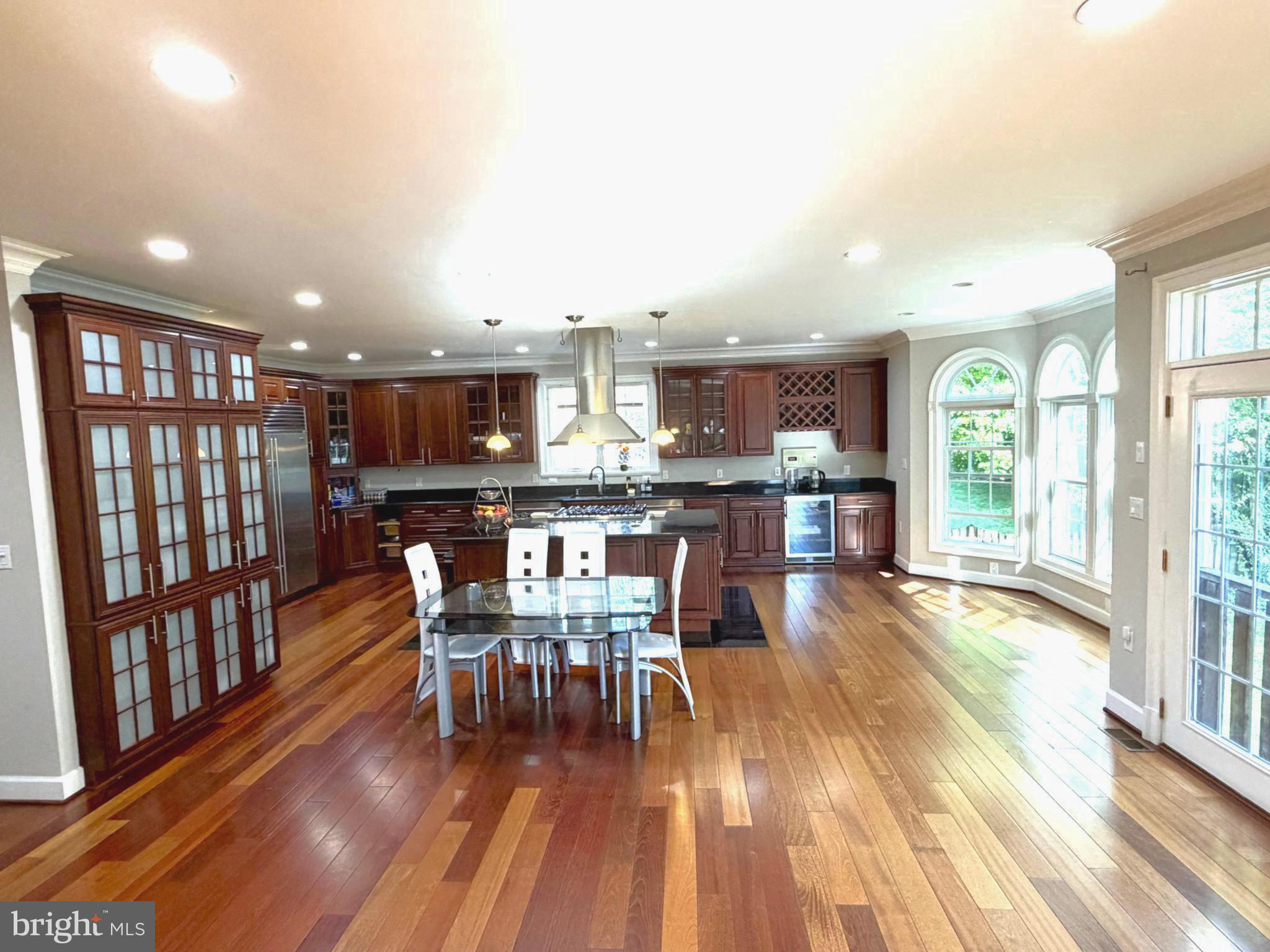 6529 FAIRLAWN DRIVE