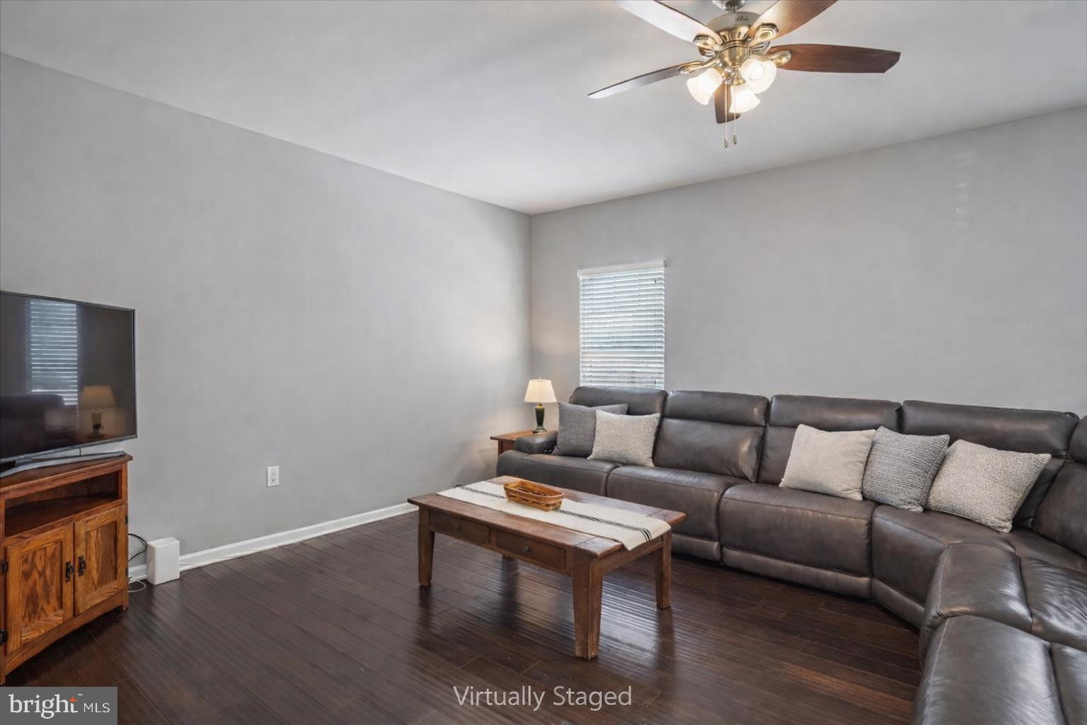 LOVETTSVILLE GLEN - Residential