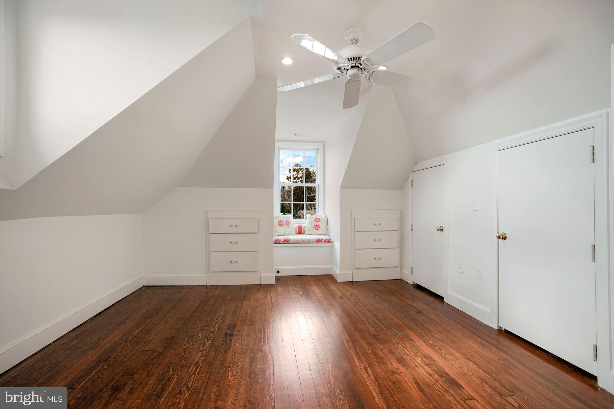 GEORGETOWN - Residential