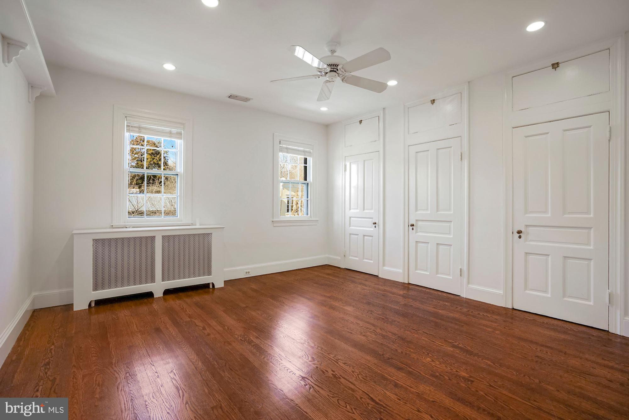 GEORGETOWN - Residential
