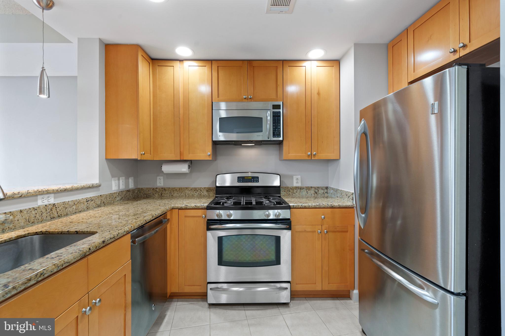 3600 S. GLEBE ROAD 526W