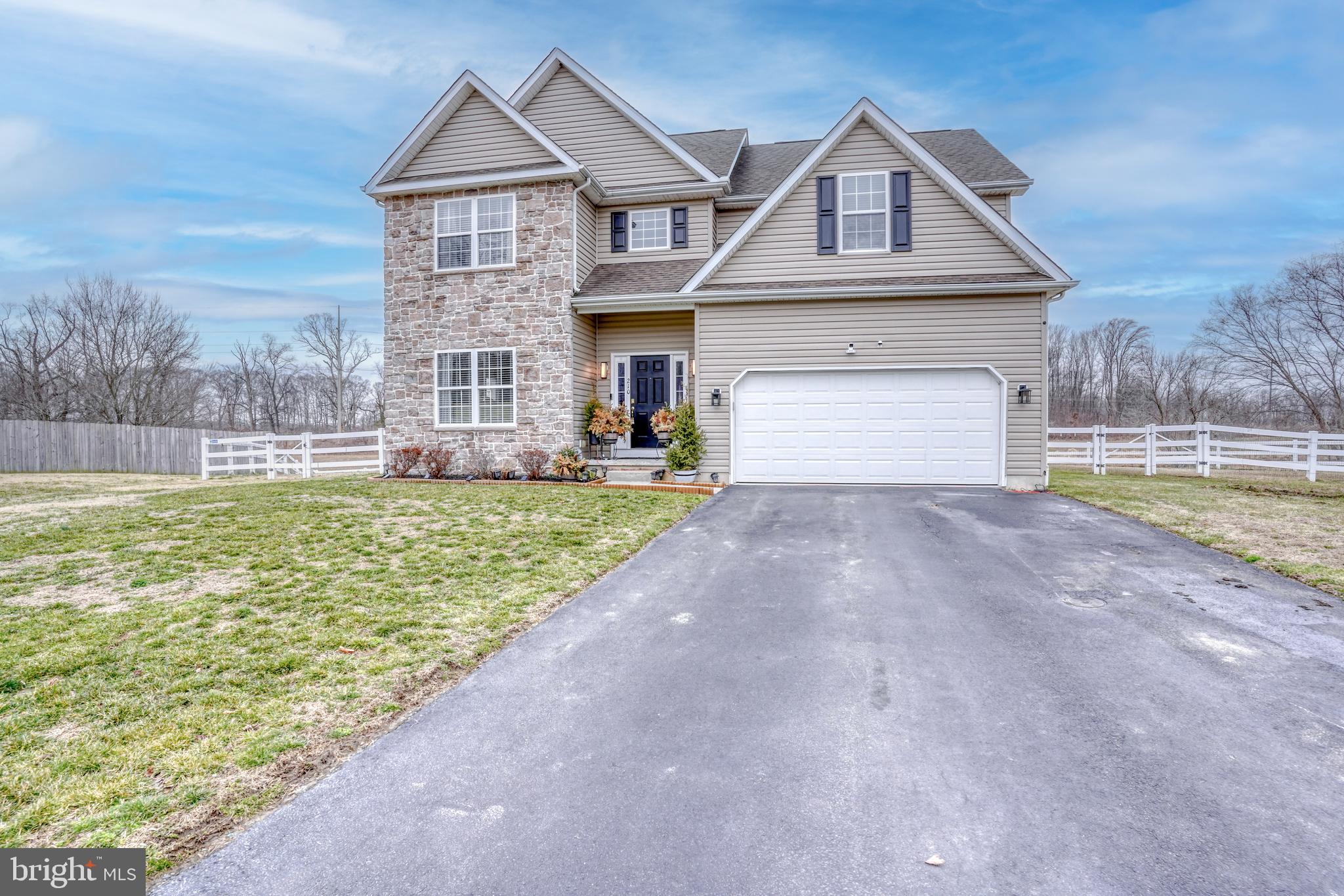 GARRISON LAKE GREE - Residential