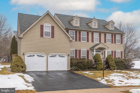 435 LONGLEAF DRIVE PERKASIE PA 18944