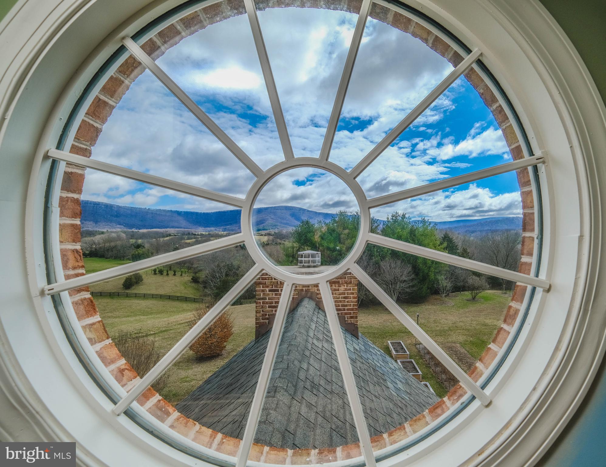 FOX HILL FARMS - Residential