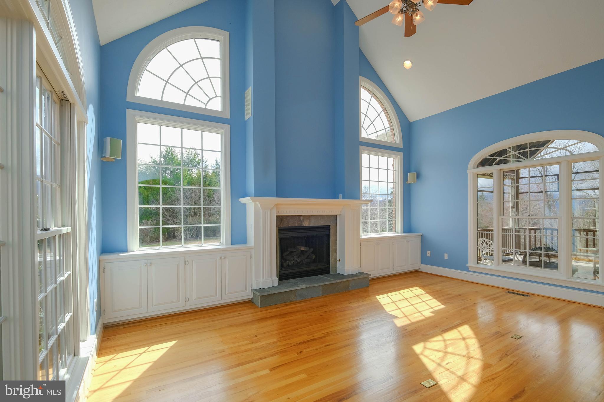 FOX HILL FARMS - Residential