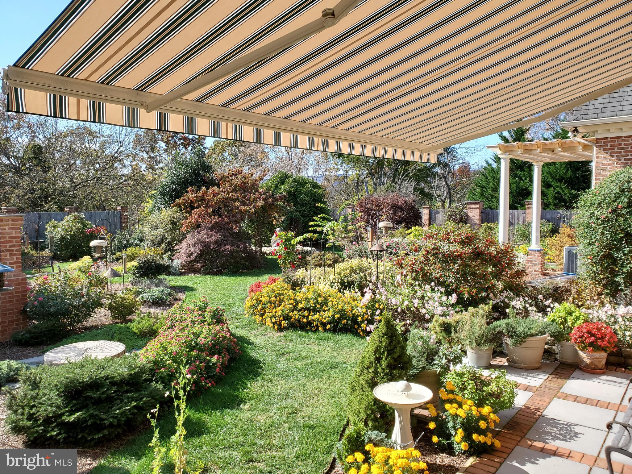 FOX HILL FARMS - Residential