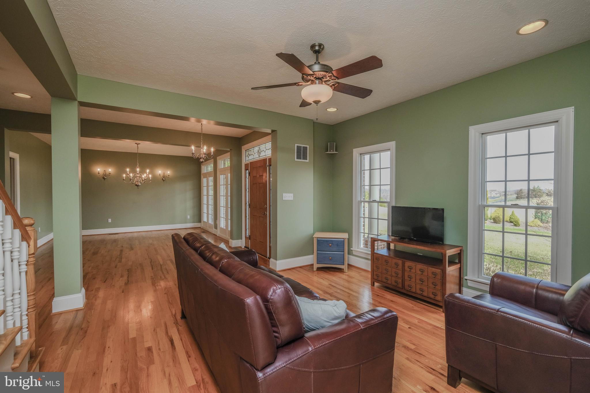 FOX HILL FARMS - Residential