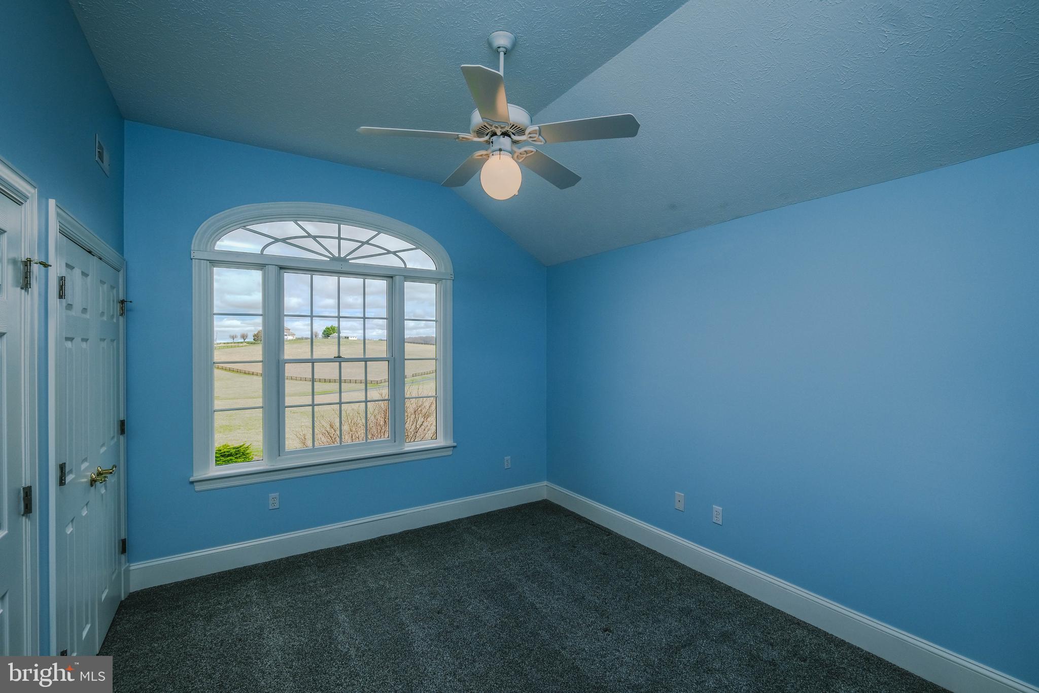 FOX HILL FARMS - Residential