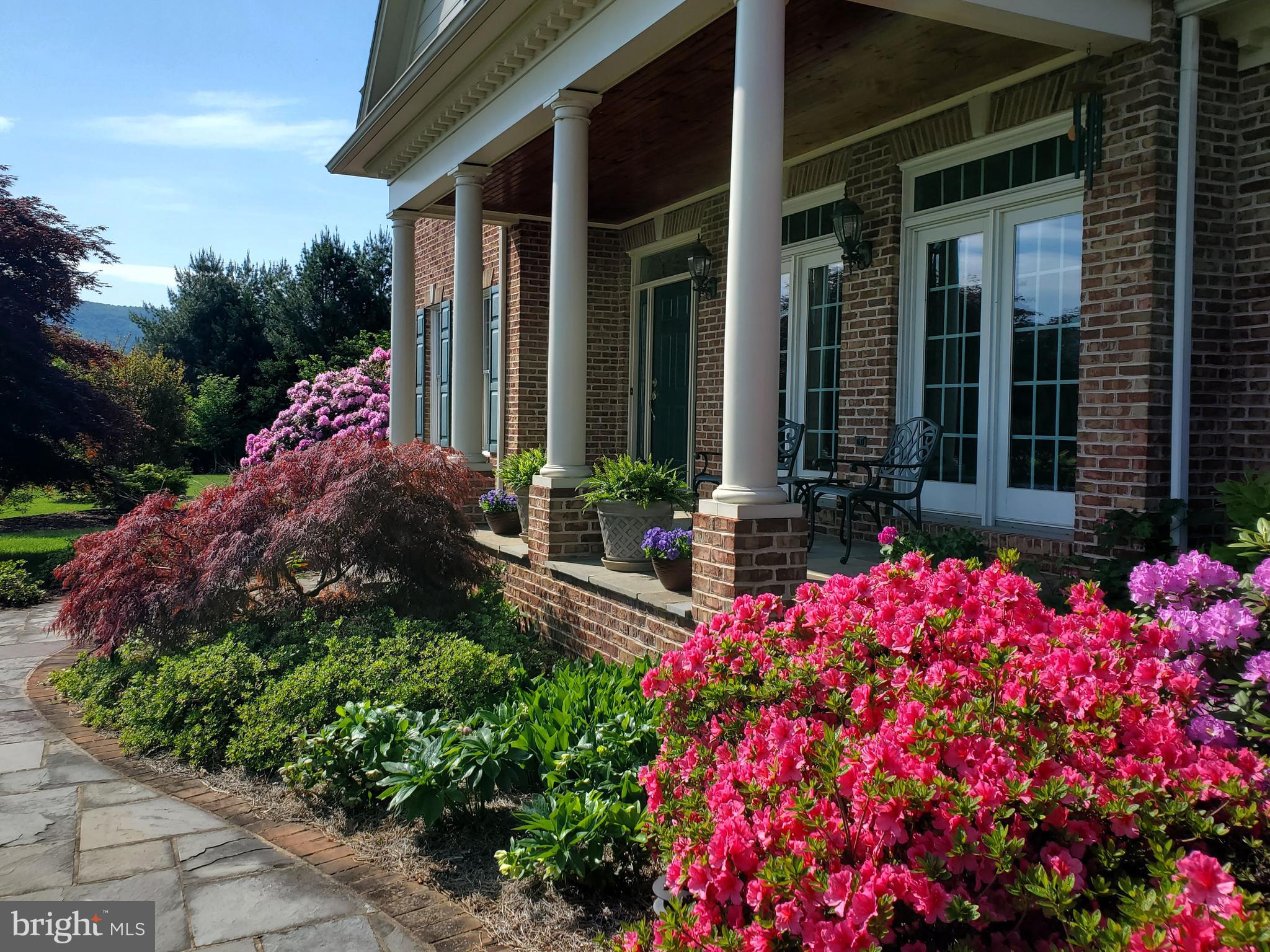 FOX HILL FARMS - Residential