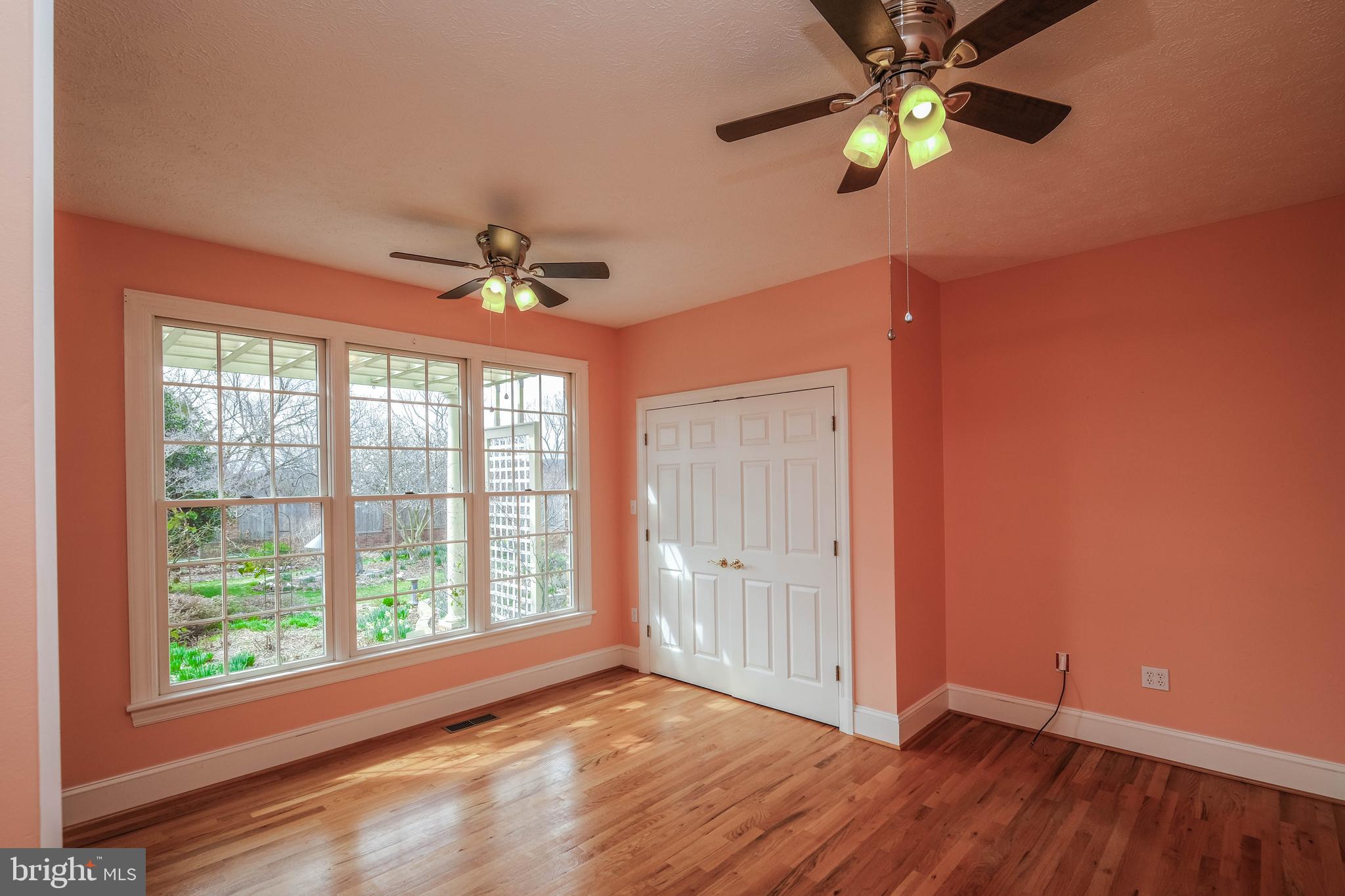 FOX HILL FARMS - Residential