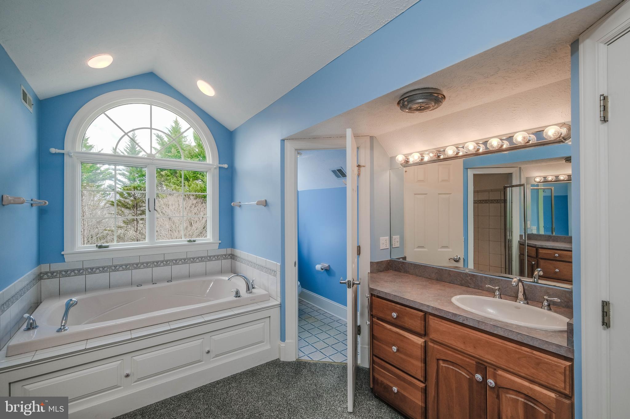 FOX HILL FARMS - Residential