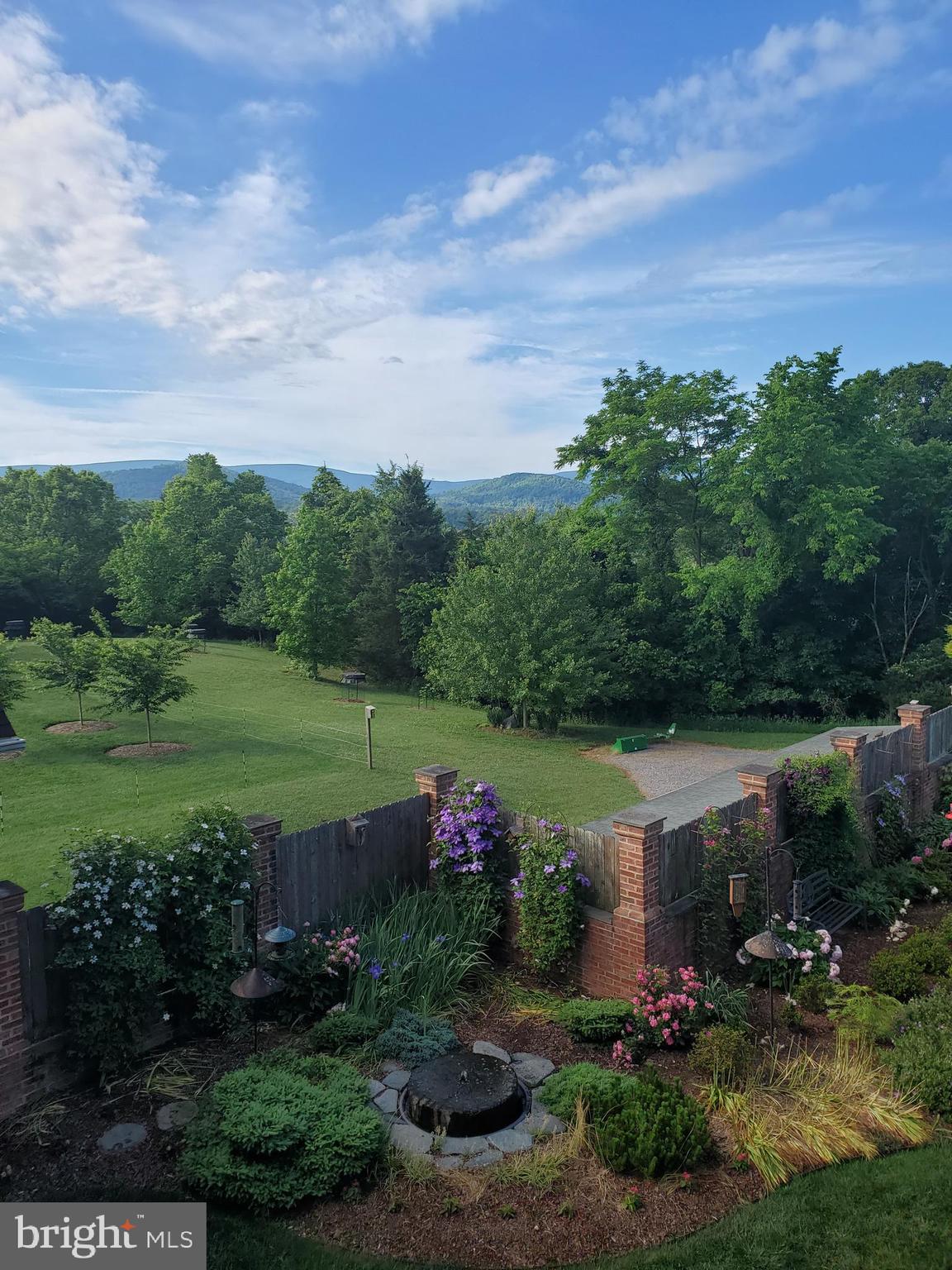 FOX HILL FARMS - Residential