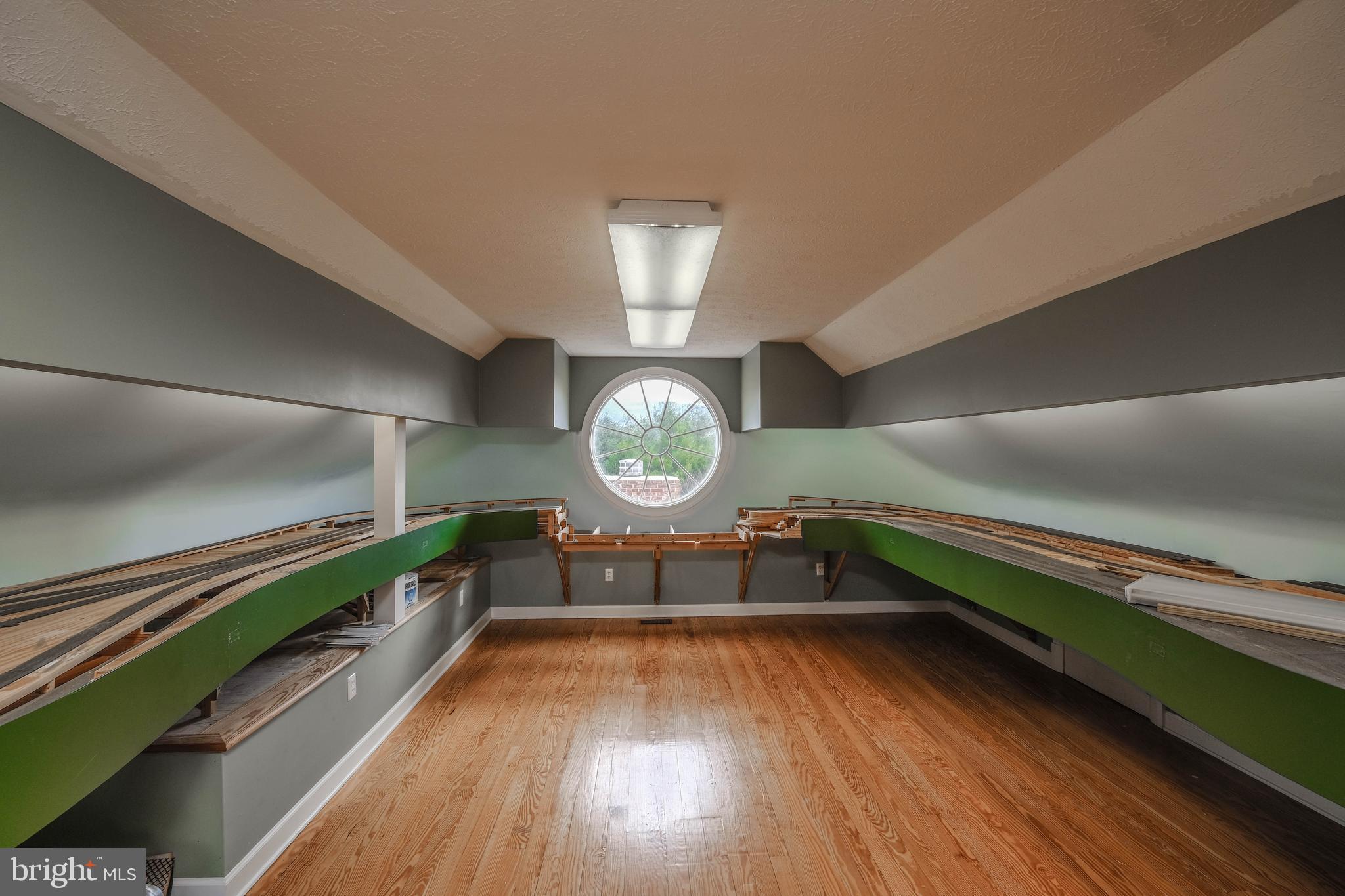 FOX HILL FARMS - Residential