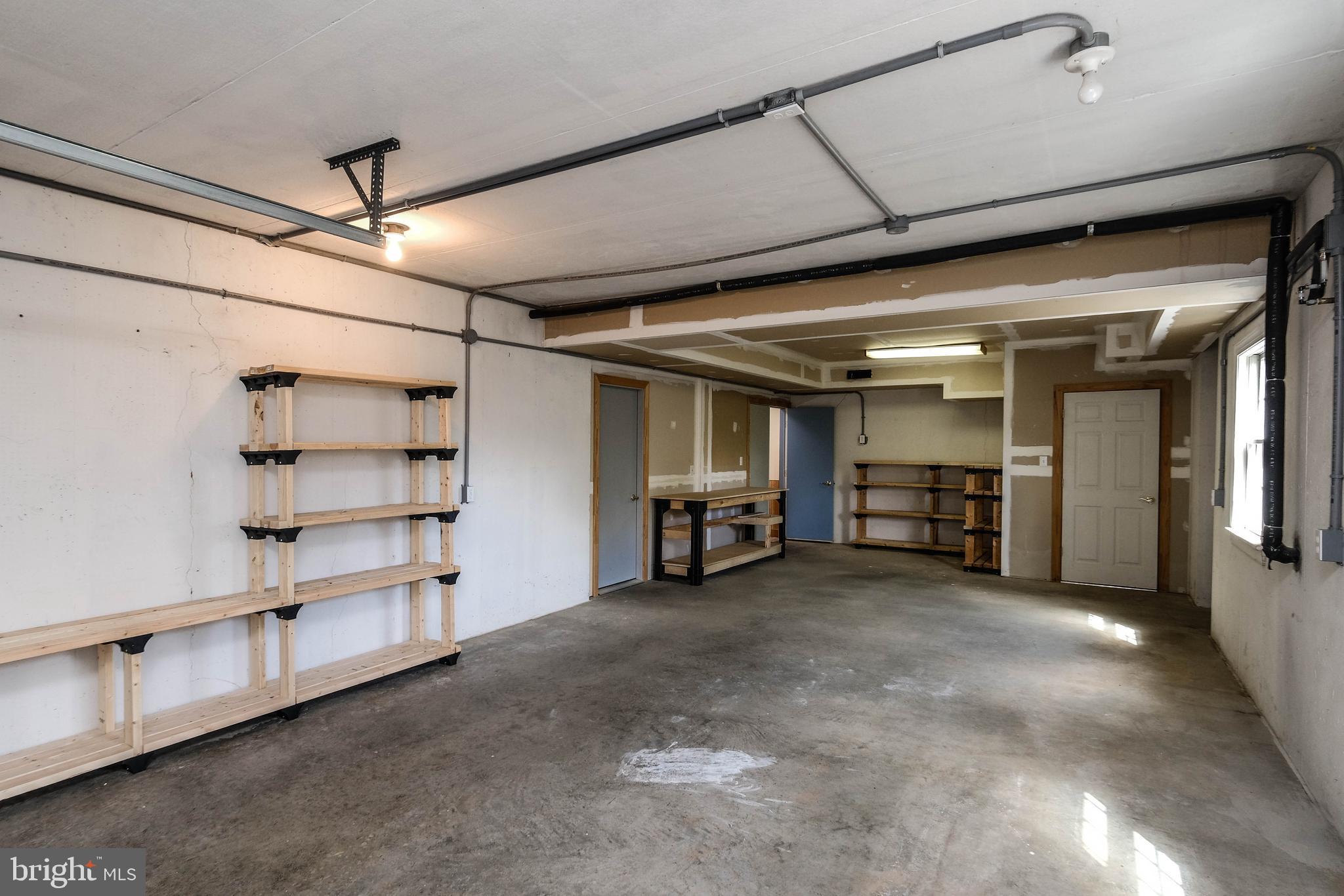 FOX HILL FARMS - Residential