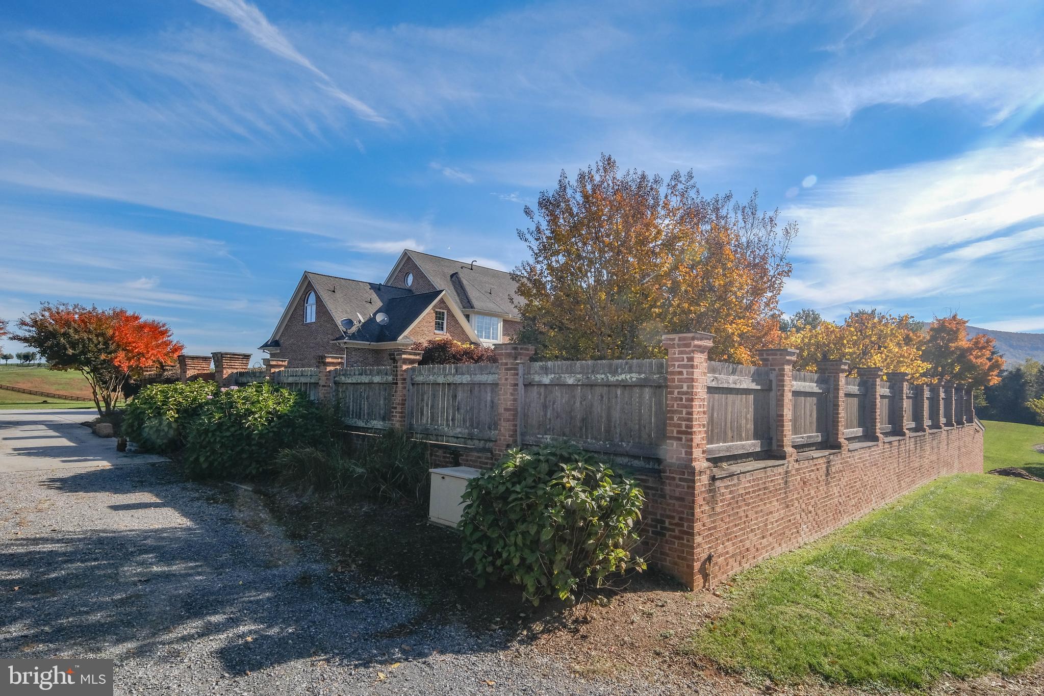 FOX HILL FARMS - Residential