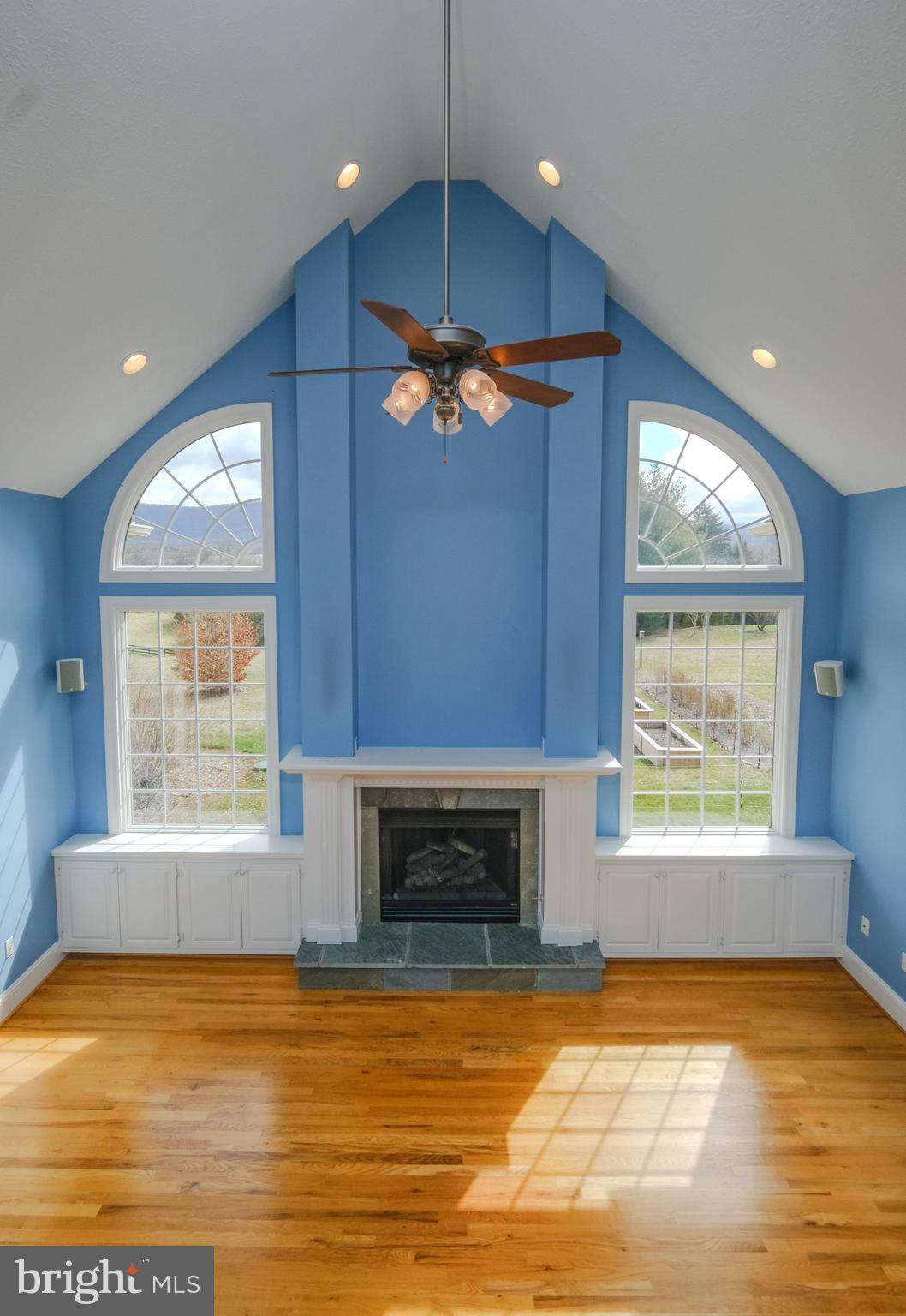 FOX HILL FARMS - Residential