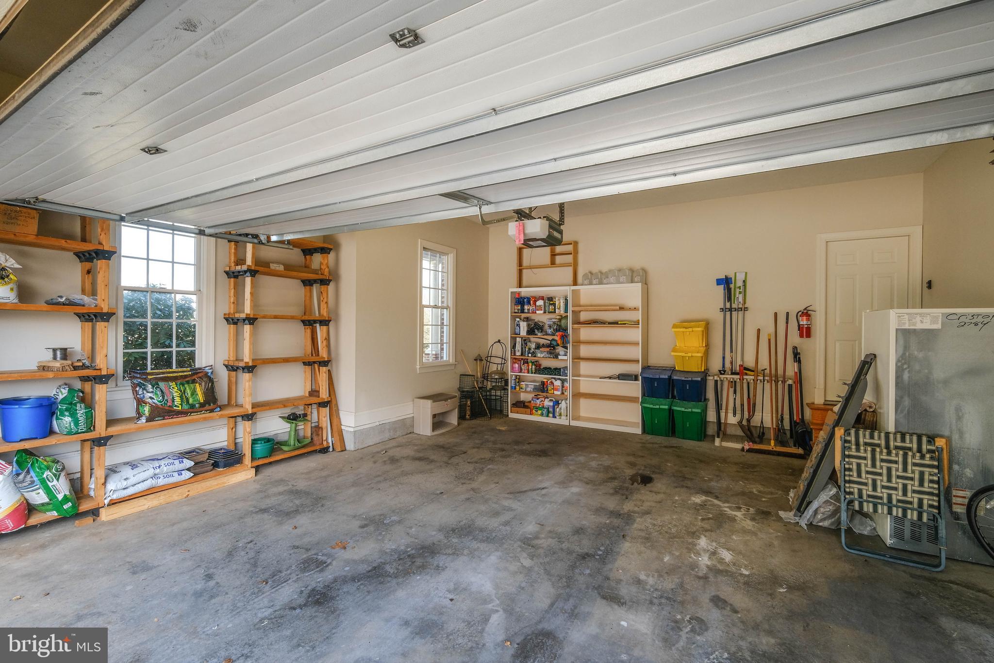 FOX HILL FARMS - Residential