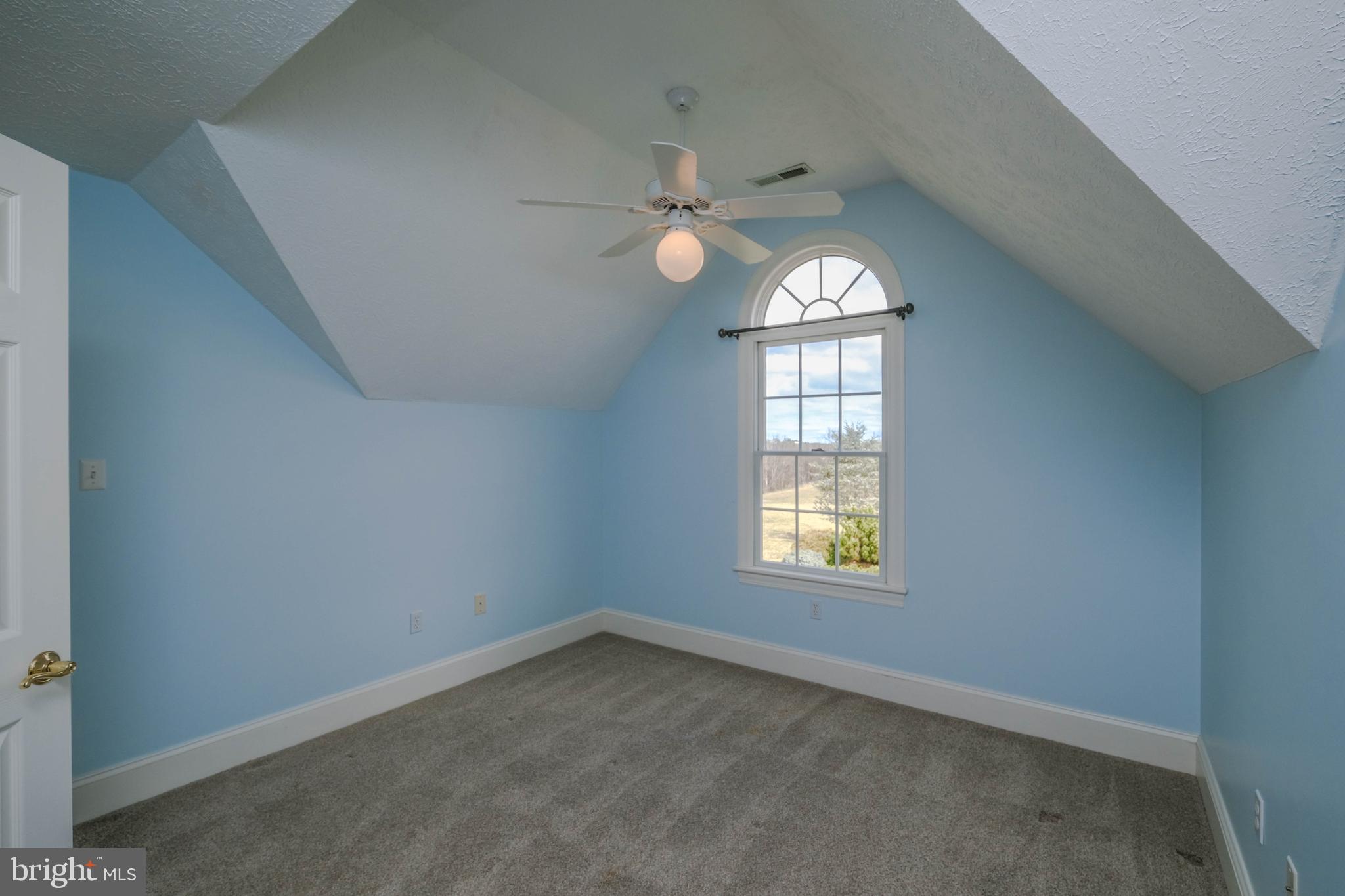 FOX HILL FARMS - Residential