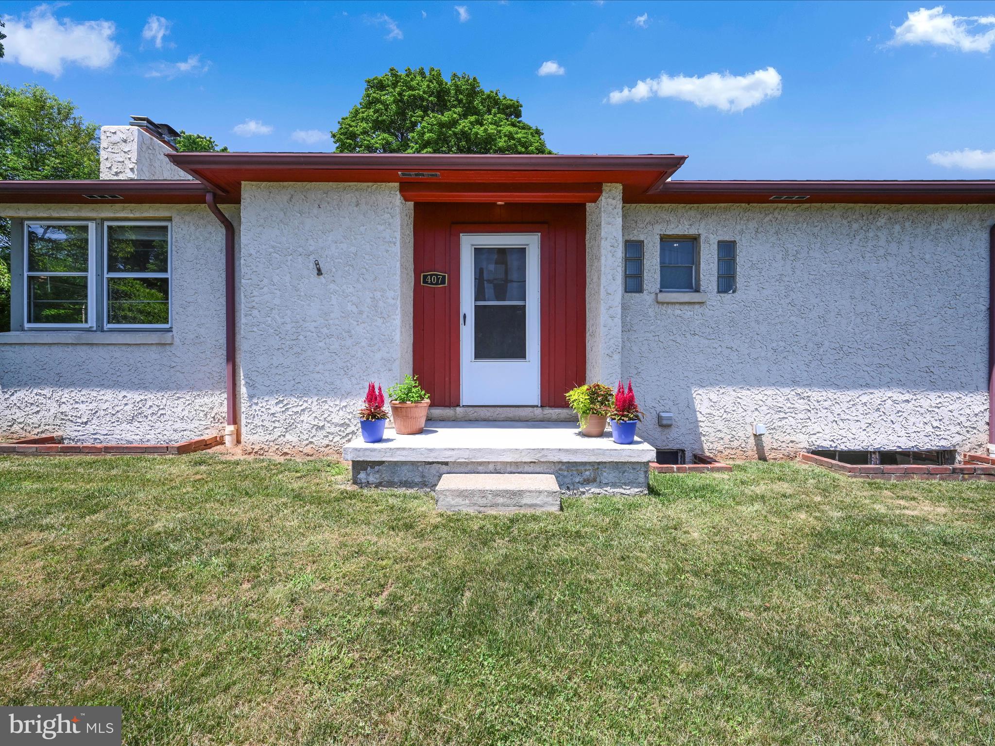 407 VAUGHN ROAD