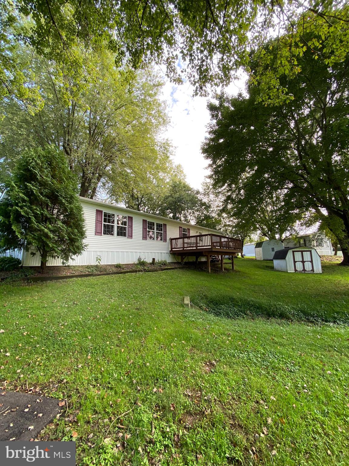 OXFORD VIL TR PK - Residential