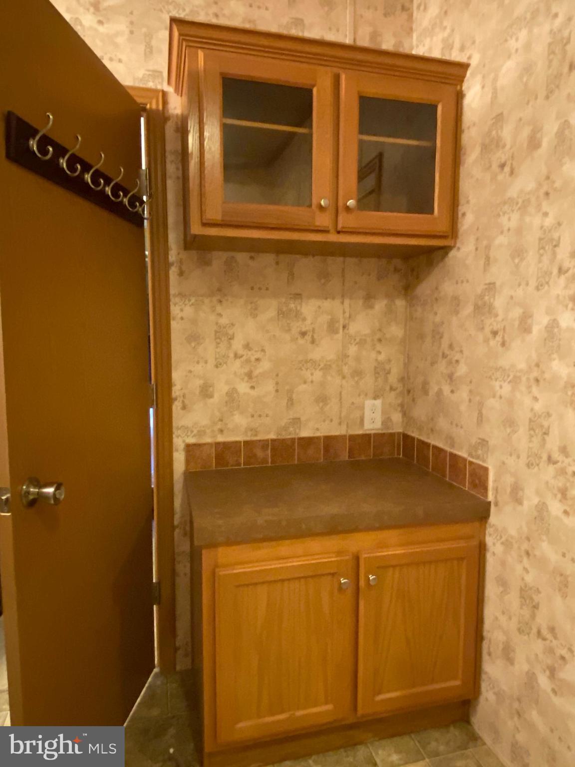 OXFORD VIL TR PK - Residential