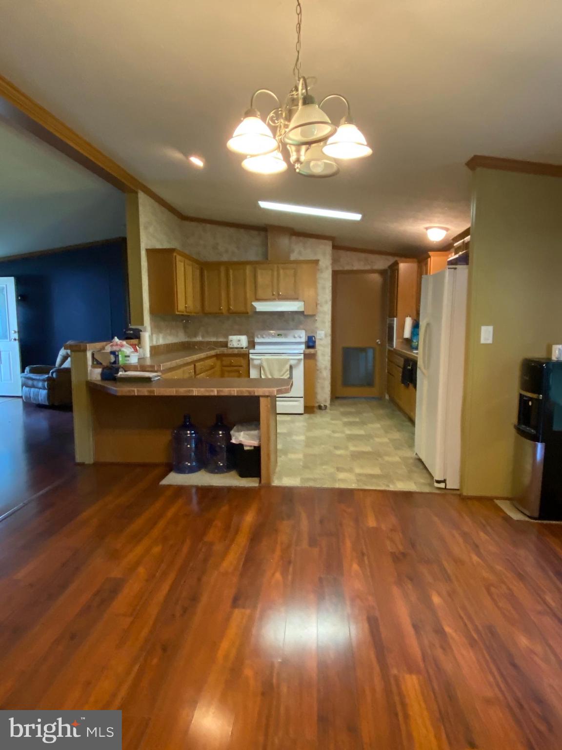 OXFORD VIL TR PK - Residential
