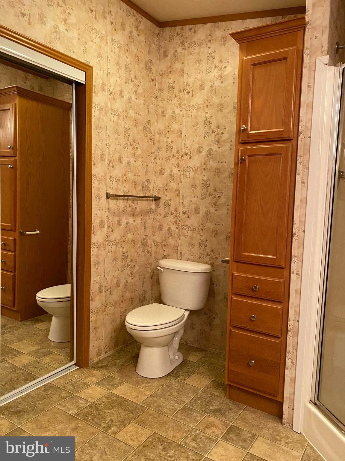 OXFORD VIL TR PK - Residential