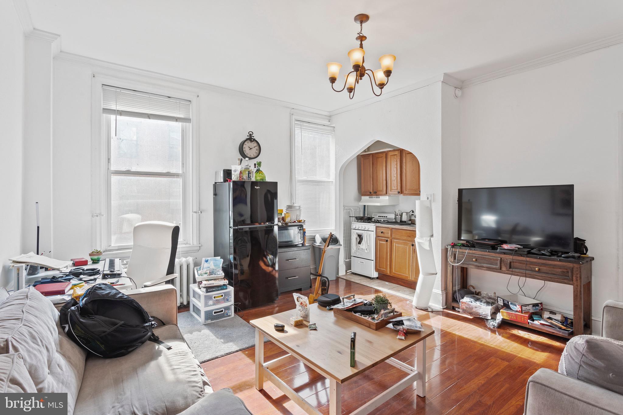 RITTENHOUSE SQUARE - Commercial Sale