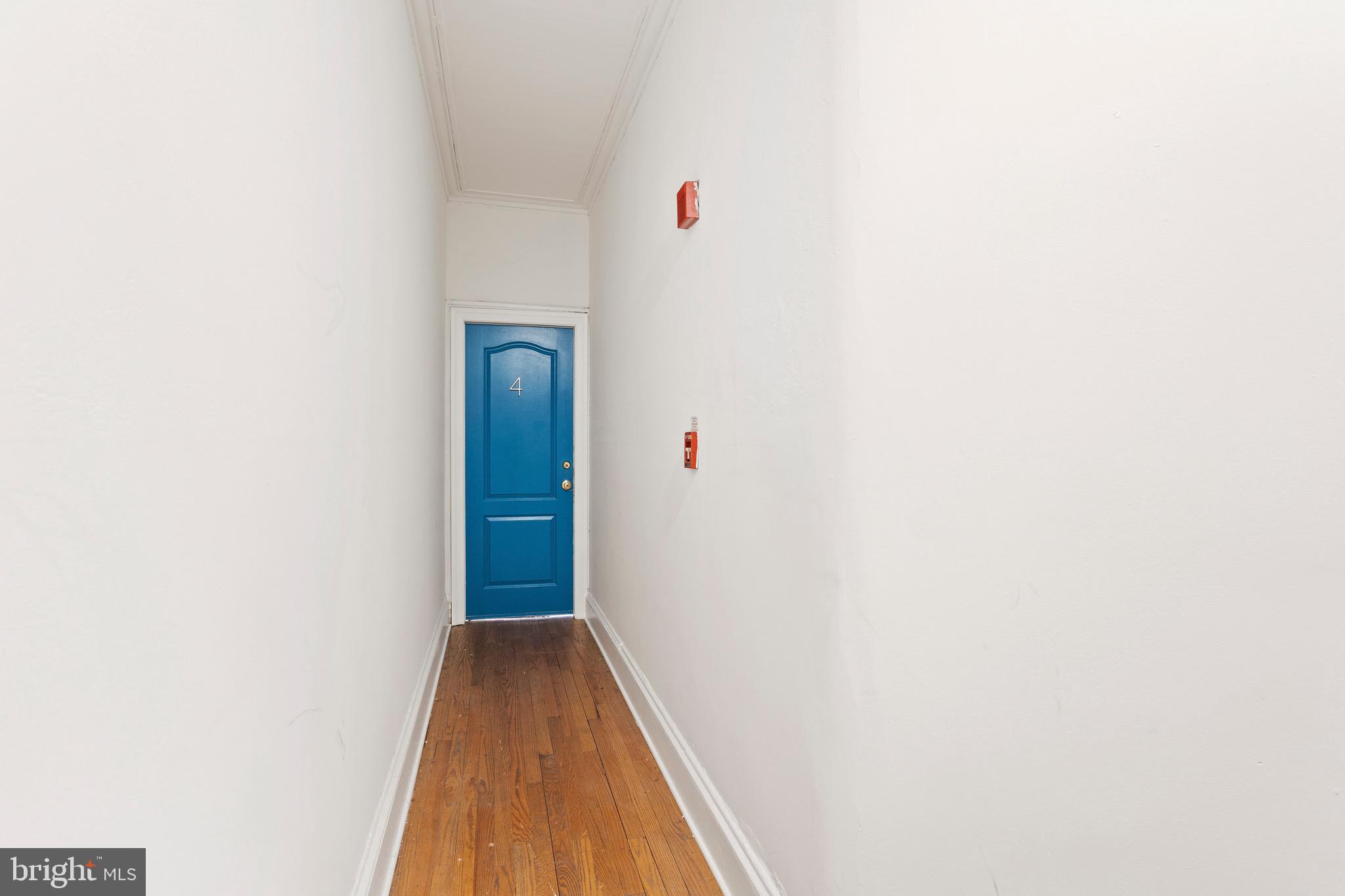 RITTENHOUSE SQUARE - Commercial Sale